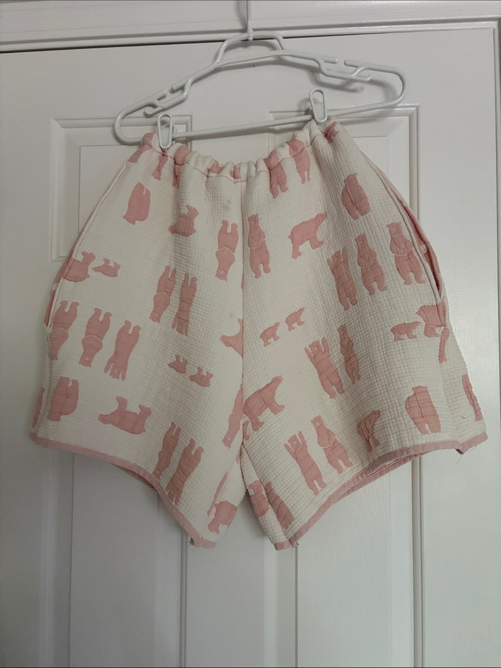 Upcycle muslin swaddle quilted short with polar bears